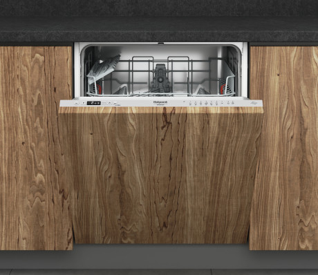 HOTPOINT ARISTON H2IHUD526AS  LAVAST INC 14COP 9PR 46DB